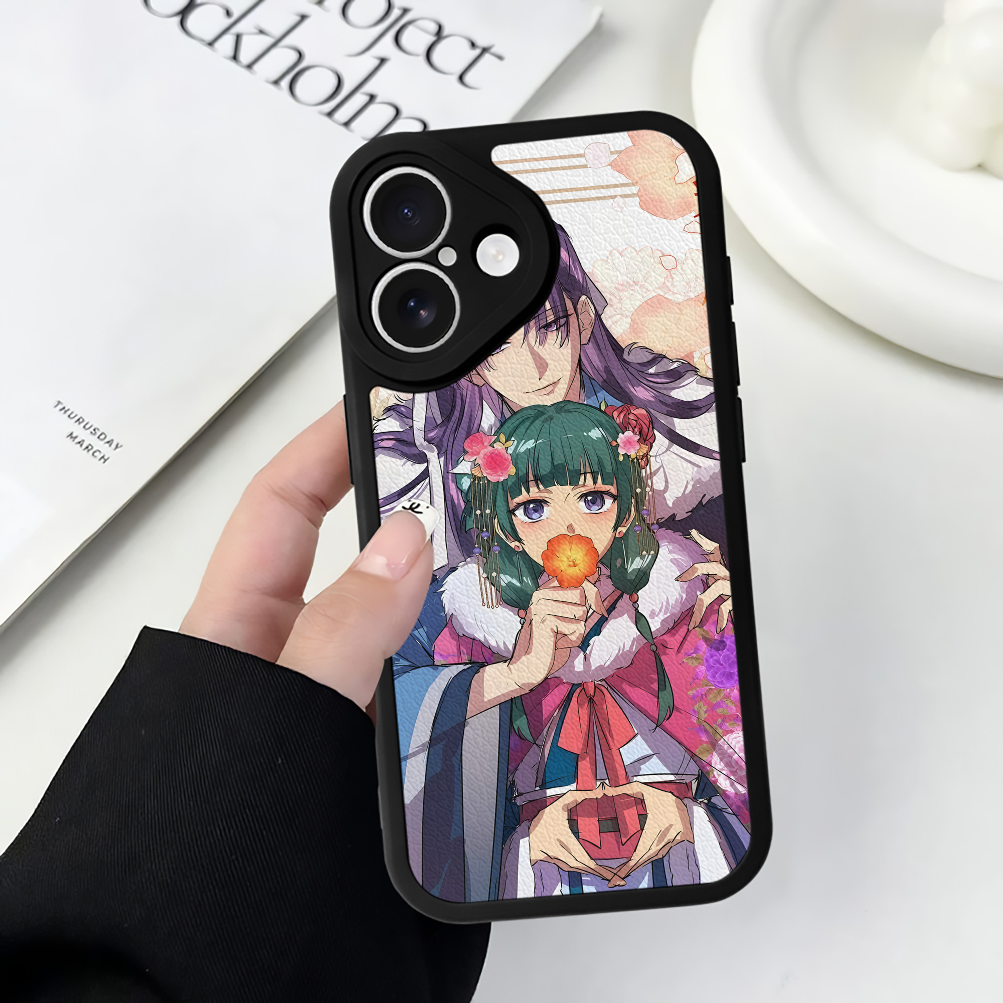 （画像用） 薬屋のひとりごと The Apothecary Diaries 【iPhone 16シリーズ対応】シリコンスマホケース（レザー調） 材質：シリコン